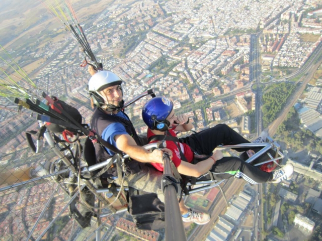 Sobrevolando Córdoba en paramotor